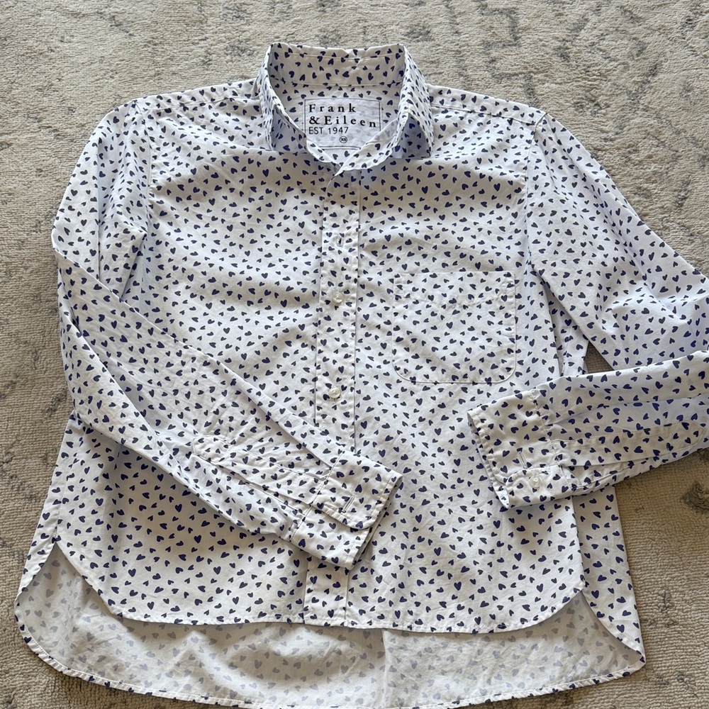Frank & Eileen White Button Down with Blue heart … - image 9